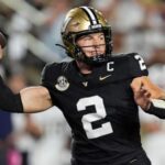 pavia-throws-for-275-yards,-3-tds-as-the-commodores-roll-past-charleston-southern-45-3