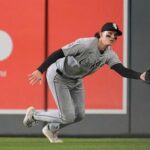 white-sox-rally-again-to-sweep-twins,-win-fifth-straight
