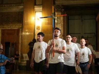 lgbtq+-catholics-make-holy-year-pilgrimage-to-rome-and-celebrate-a-new-sense-of-acceptance