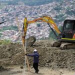they-dug-for-decades-for-colombia’s-disappeared-and-now-they-are-a-national-symbol
