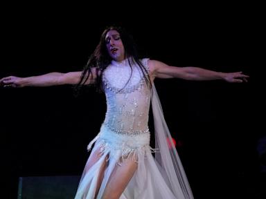 a-lebanese-dancer-defies-extremist-threats-and-social-norms-with-his-sold-out-performances