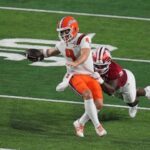 no-19-indiana-takes-control-quickly-and-overwhelms-no.-9-illinois-in-63-10-victory