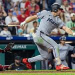 edwards’-11th-inning-sacrifice-fly-lifts-marlins-over-phillies-6-5