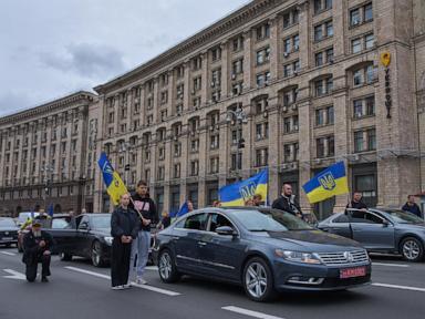 ukrainians-cautious-after-trump-shifts-his-stance,-saying-they-can-win-the-war-against-russia