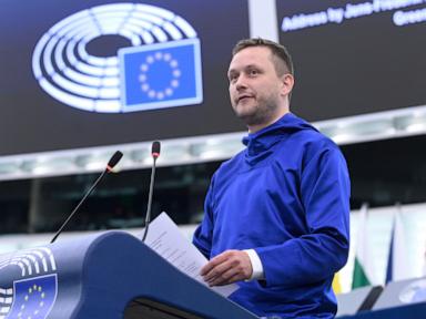 greenland’s-leader-thanks-the-eu-and-urges-the-bloc-to-invest-in-his-island