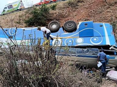 bus-crash-in-mountainous-region-of-south-africa-kills-at-least-42-people