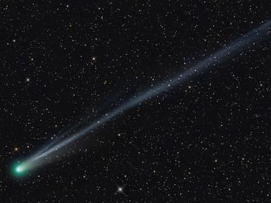 two-green-comets-shine-bright.-how-to-spot-them-in-the-night-sky