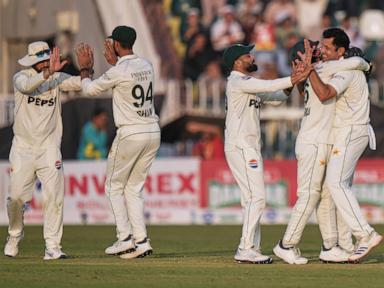maharaj-takes-7-wickets-as-south-africa-dismisses-pakistan-for-333-in-2nd-cricket-test
