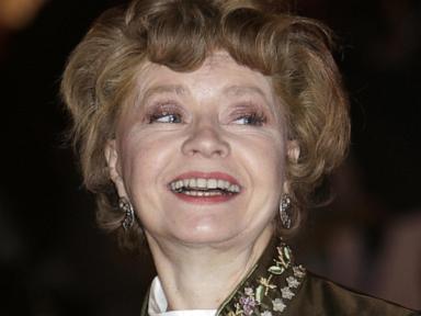 prunella-scales,-who-played-sybil-in-british-sitcom-‘fawlty-towers,’-dies-at-93
