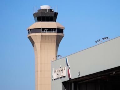 flight-delays-persist-as-government-shutdown-leads-to-air-traffic-controller-shortages