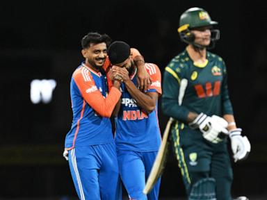 india-leads-t20-series-2-1-after-australia-crashes-against-spin