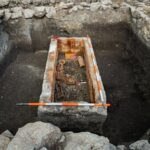 archaeologists-lift-the-lid-on-a-1,700-year-old-roman-sarcophagus-hidden-in-budapest