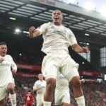 chelsea-beats-burnley-2-0-to-gain-ground-on-leader-arsenal-in-premier-league