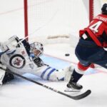 alex-ovechkin-stays-hot-to-lift-capitals-4-3-over-jets