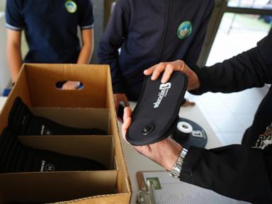 chile-becomes-latest-country-to-ban-smartphone-use-during-class
