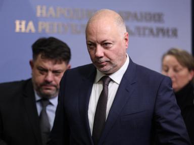 bulgaria’s-president-will-start-talks-on-new-cabinet-after-government-collapse