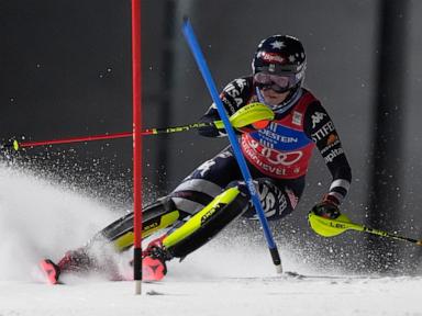 mikaela-shiffrin-leads-1st-run-of-night-slalom-as-rivals-falter-under-the-lights