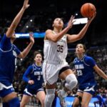 sarah-strong,-azzi-fudd-lead-no.-1-uconn-to-31st-win-in-a-row-with-84-48-victory-over-seton-hall