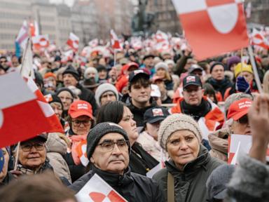 pro-greenland-protesters-mock-trump’s-maga-slogan-with-‘make-america-go-away’-caps