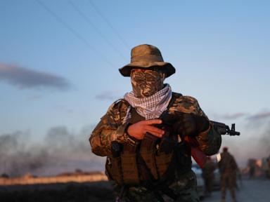 syrian-government-forces-clash-with-kurdish-fighters-as-is-prisoners-escape