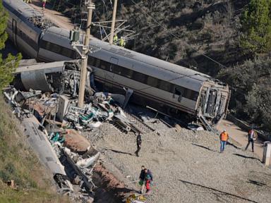 six-year-old-girl-the-sole-survivor-of-a-family-that-perished-in-spanish-train-wreck