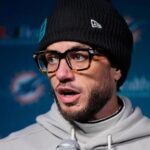 mike-mcdaniel-joins-harbaugh,-herbert-as-chargers’-offensive-coordinator-after-dolphins-firing