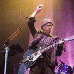 neil-young’s-gift-to-greenland:-free-access-to-his-entire-music-catalog