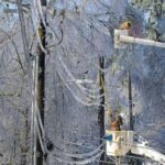 it’s-freezing-cold-and-you’ve-lost-power.-here’s-what-emergency-doctors-want-you-to-do