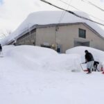 northern-japan-hit-by-deadly-snowfall,-as-warnings-issued-on-more-heavy-snow