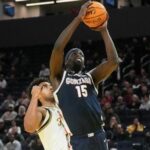 graham-ike-scores-22-points-as-no.-11-gonzaga-beats-san-francisco-80-59
