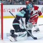 daccord-backstops-kraken-to-2-1-win,-ending-12-game-point-streak-for-hurricanes