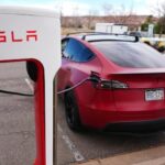tesla-faces-new-questions-about-how-cars-in-self-driving-mode-handle-poor-conditions
