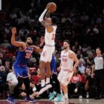 durant-scores-27-as-the-rockets-race-to-an-early-lead-and-rout-the-knicks-111-94