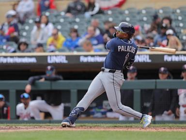 richie-palacios-hits-2-run-homer-in-10th-inning-to-lift-rays-over-twins-4-1