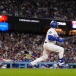 max-muncy’s-3-homer-night-ends-with-a-stunning-9th-inning-winner-as-dodgers-top-rangers,-8-7
