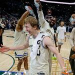 green-makes-11-3-pointers-to-set-bucks’-single-game-record-in-125-108-win-over-nets