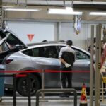 tesla-leader-believes-shanghai-factory-operations-will-play-a-role-in-robot-mass-production
