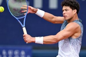 ben-shelton-beats-flavio-cobolli-6-2,-7-5-to-win-clay-court-munich-open