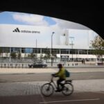 paris-offers-to-host-2030-winter-games-ice-hockey-after-nice-mayor-opposes-olympic-plan
