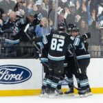 mammoth-win-the-first-nhl-playoff-game-in-utah,-beating-vegas-4-2-for-2-1-series-lead