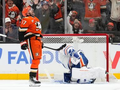 ducks-blast-oilers-7-4-in-game-3-in-anaheim’s-first-home-playoff-game-in-8-years