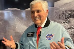 q&a:-apollo-astronaut-schmitt-talks-about-getting-back-to-the-moon-and-life-in-the-universe