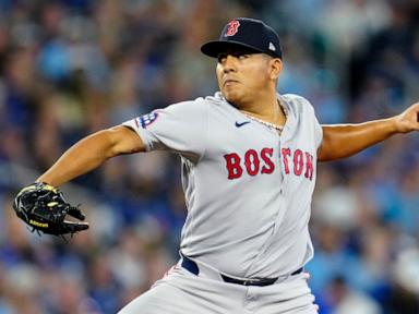 suarez-fires-8-dominant-innings-as-red-sox-blank-blue-jays-5-0-for-first-3-game-winning-streak