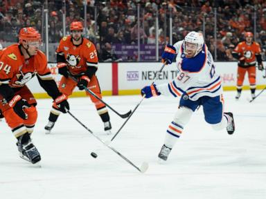 mcdavid-in-edmonton-lineup-as-the-oilers-face-elimination-in-game-5-against-the-ducks