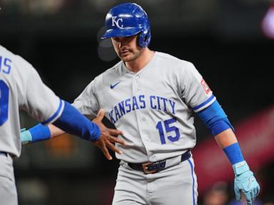 lane-thomas-hits-go-ahead-rbi-single-and-royals-beat-mariners-7-6