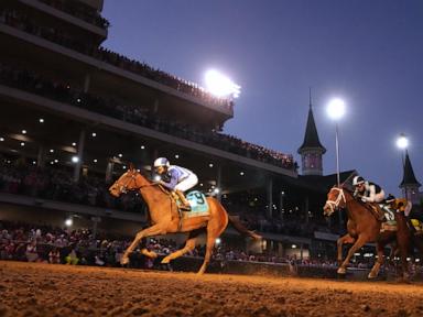 always-a-runner-wins-the-152nd-kentucky-oaks,-the-first-to-run-under-the-lights-in-prime-time