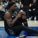wolves-say-edwards-is-questionable-for-game-1-despite-knee-injury