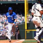 royals-hold-mariners-to-4-hits-for-a-4-1-win-and-3-game-series-sweep