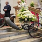 thousands-at-funeral-for-italian-auto-champ-and-paralympic-gold-medalist-alex-zanardi