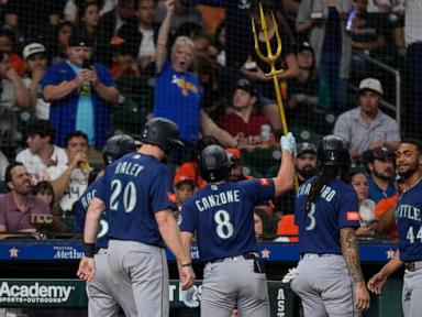 canzone’s-first-career-grand-slam-sparks-mariners’-10-2-rout-of-the-astros